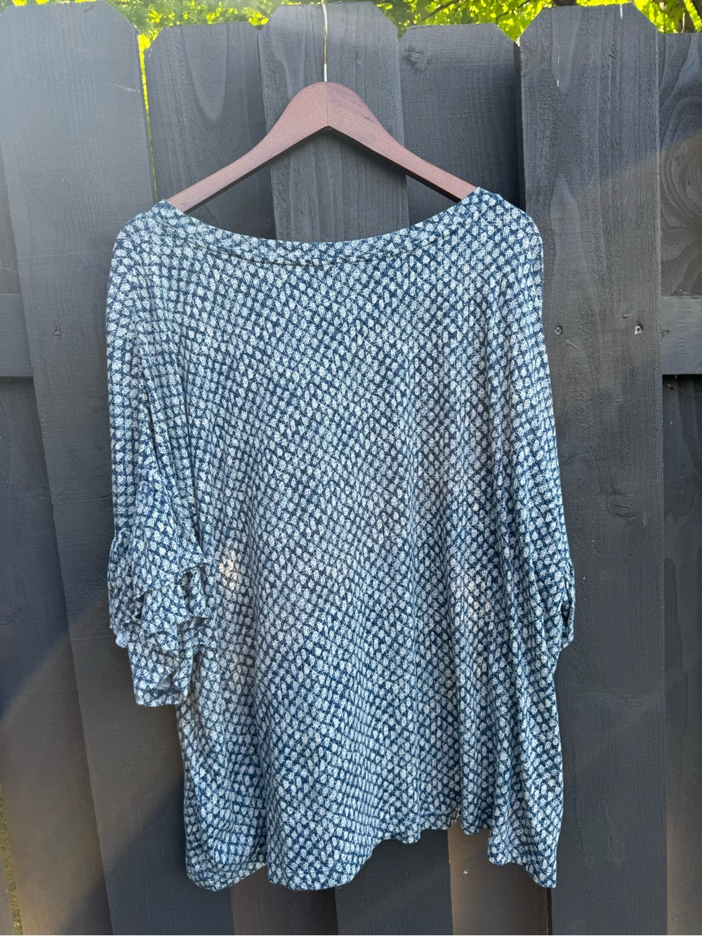 Liverpool Blue Patterned Ruffle Sleeve Women’s Knit Top 3X - Picture 3 of 3